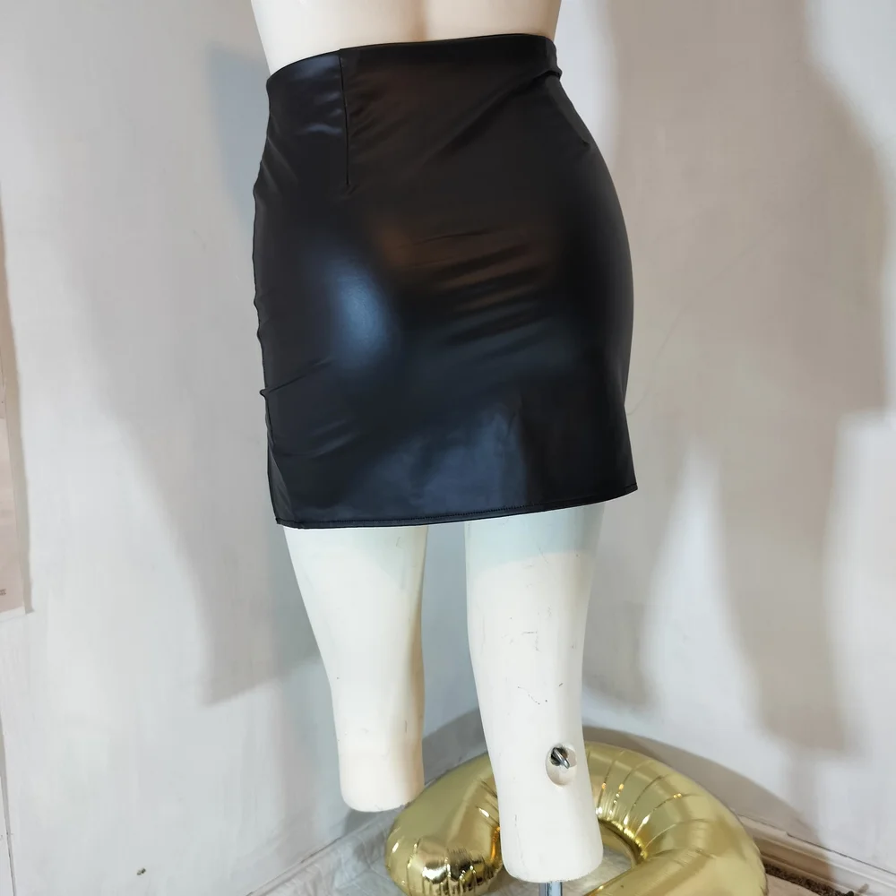 & Other Stories Sleek Black Mini Skirt - Picture 4 of 7
